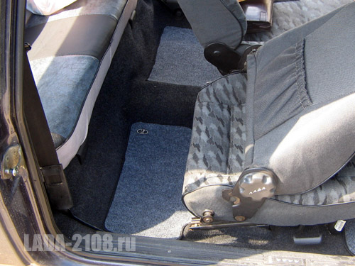 Ворсовый коврик заднего пассажира ВАЗ-2108